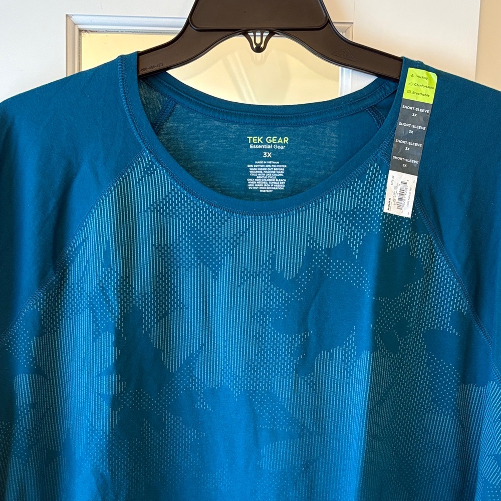 NWT 3X Tek Gear Teal Floral Activewear Top short sleeve tee shirt